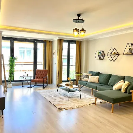 Wonder Homes - Ultra Modern & Luxury Flat, 2br, 3acs, Taksim * Istanbul