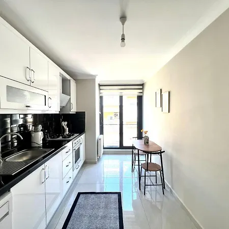 Apartment Wonder Homes - Ultra Modern & Luxury Flat, 2br, 3acs, Taksim