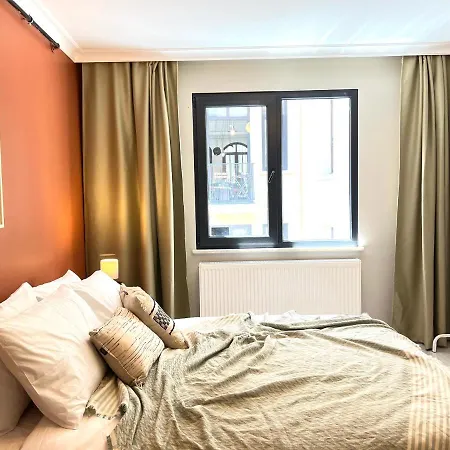 Wonder Homes - Ultra Modern & Luxury Flat, 2br, 3acs, Taksim